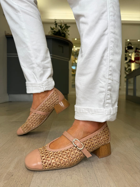 Hispanitas - Desert Hessian Mesh & Leather Mary Jane Pump With Heel