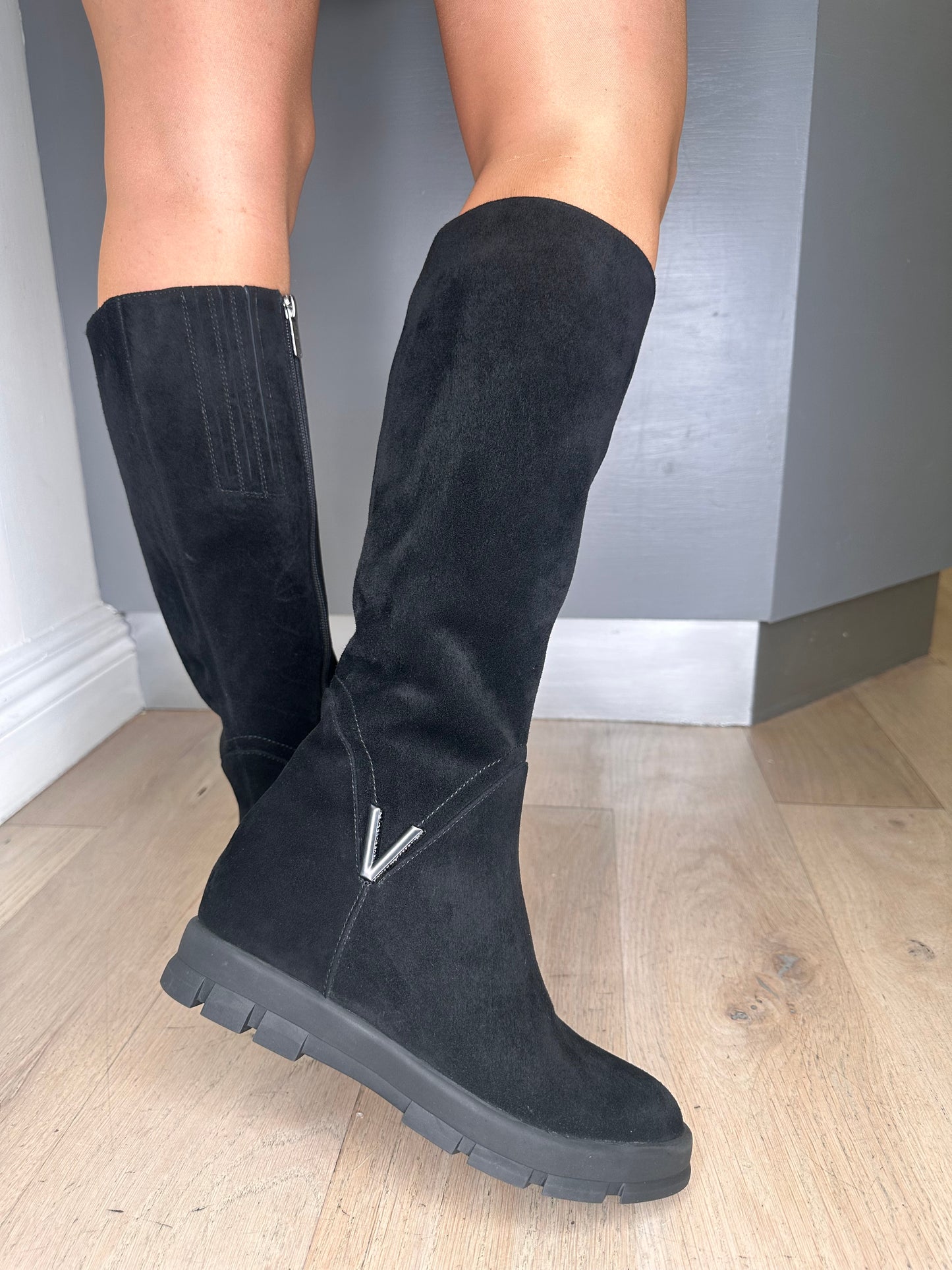 Loretta Vitale - Black Suede Long Black Boot