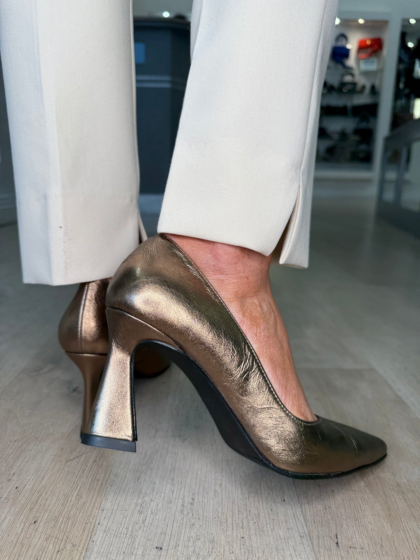 Lodi - Soft Bronze Pointy Toe Court Shoes