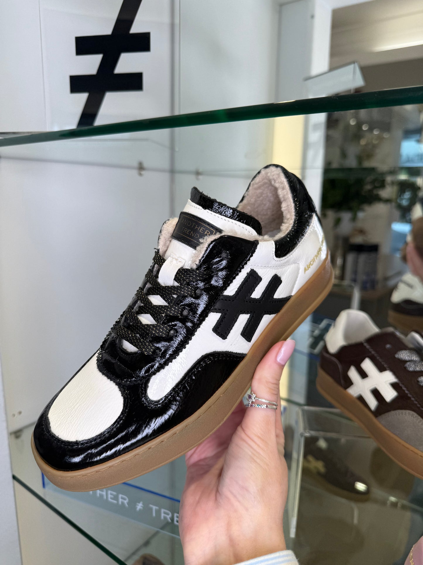 Another Trend - Black & White Flexy Patent Leather Trainer With Wollen Lining