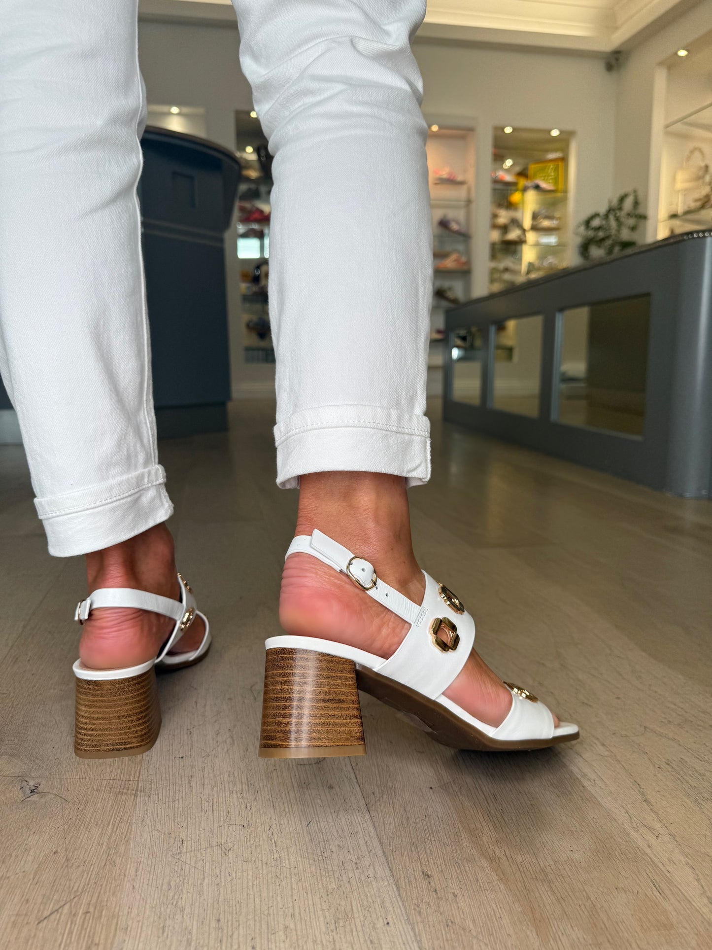 Repo - White Leather Block Heel Sandal with Gold Hardware Detail