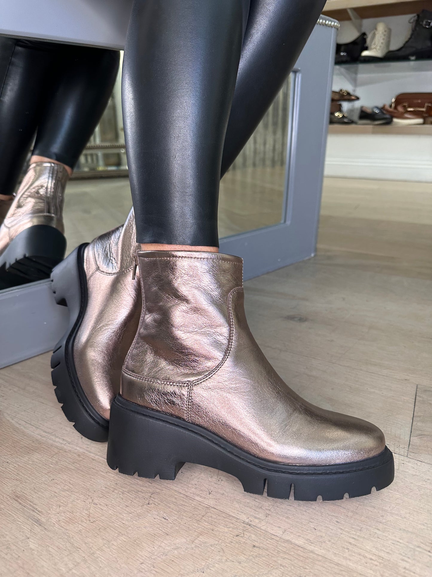 Unisa -  Jorge Metallic Rose Gold Chunky Boot