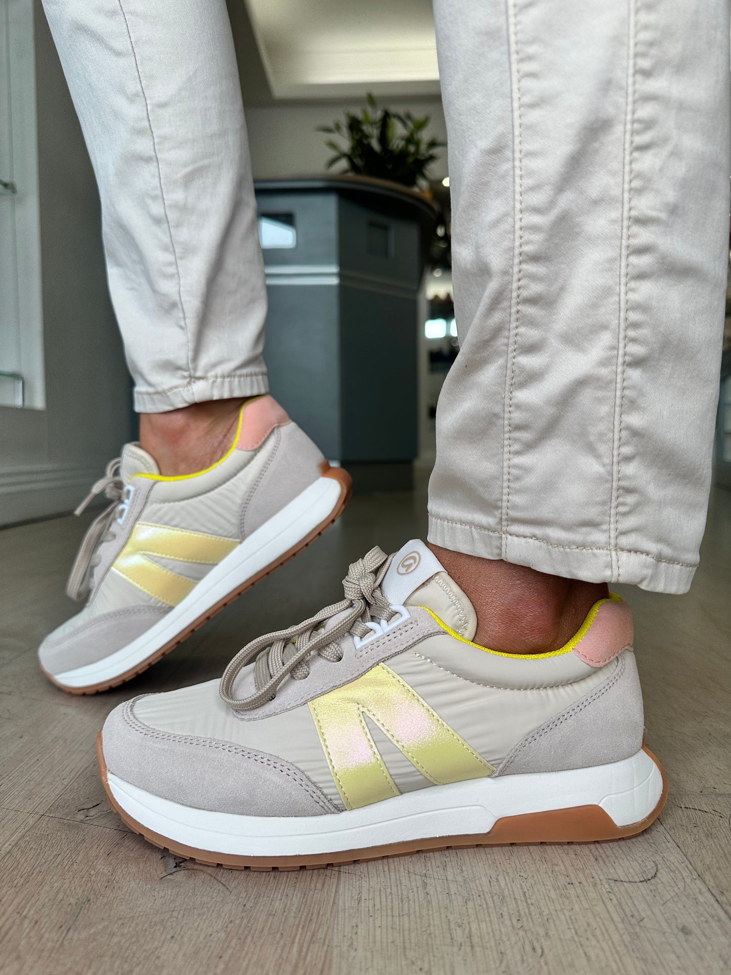 Ara - Soft Beige Canvas / Suede Trainer With Yellow Trim