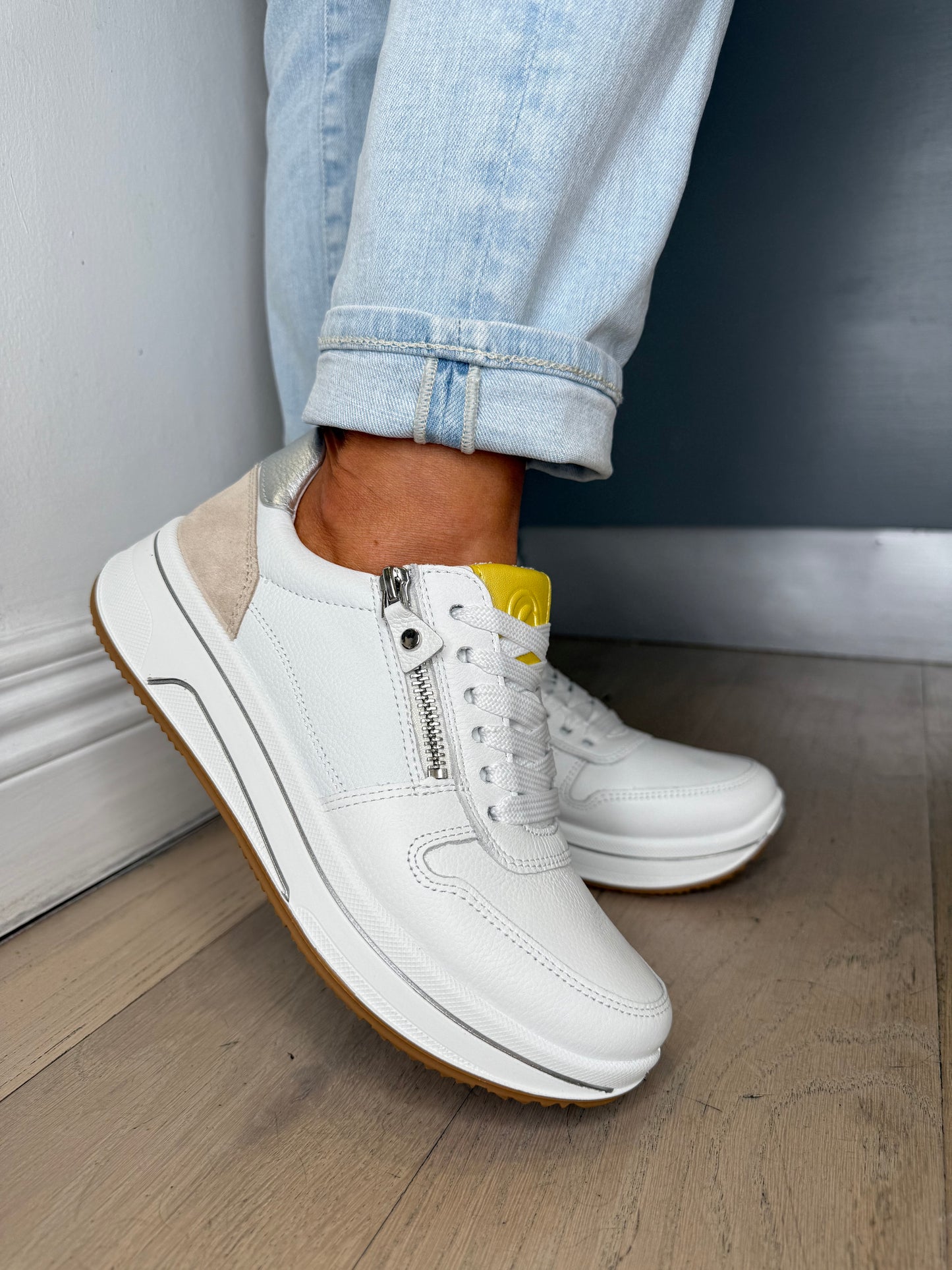 Ara - White Lace Up Trainer With Side Zip & Yellow & Beige Suede Trim