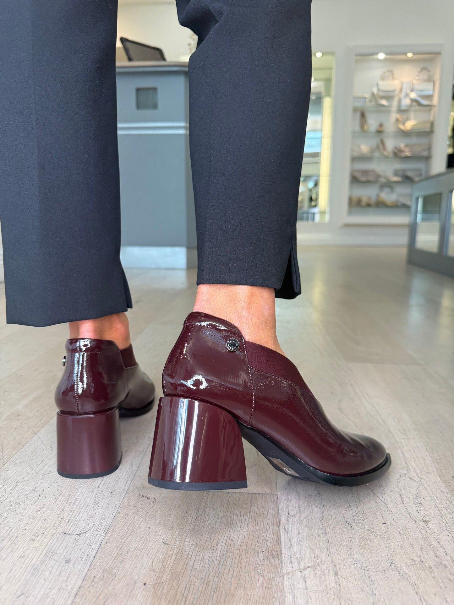 Loretta Vitale - Flexy Wine Leather Block Heel Shoe