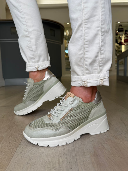 Hispanitas - Soft Green Leather Trainer With Bronze Trim