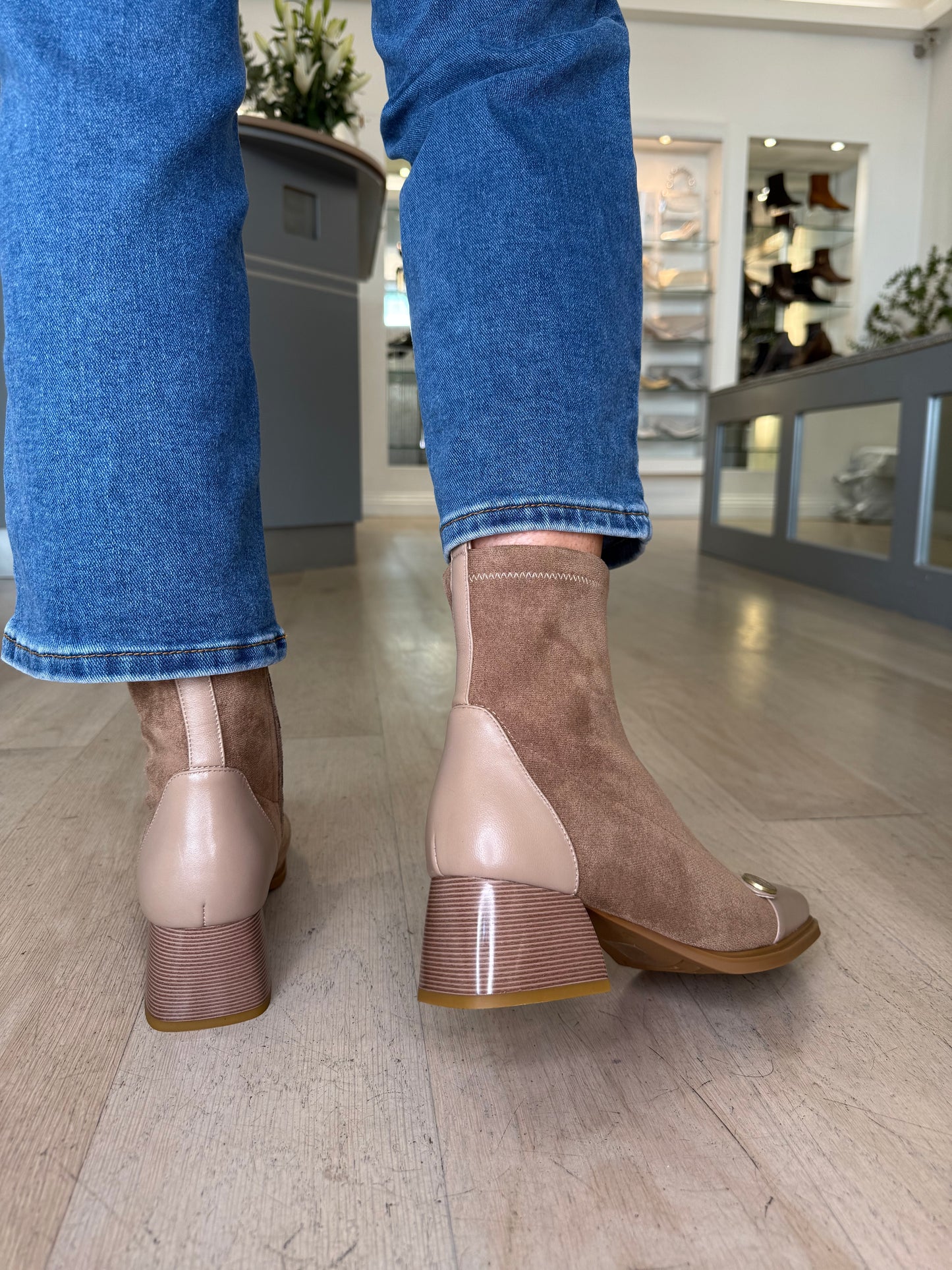 Loretta Vitale - Camel Suede & Leather Mix Square Toe Boot
