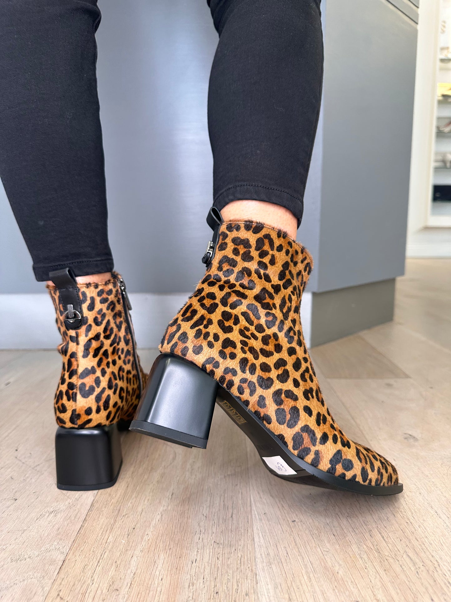 Loretta Vitale -  Leopard Print Pointy Toe Block Heel Boot