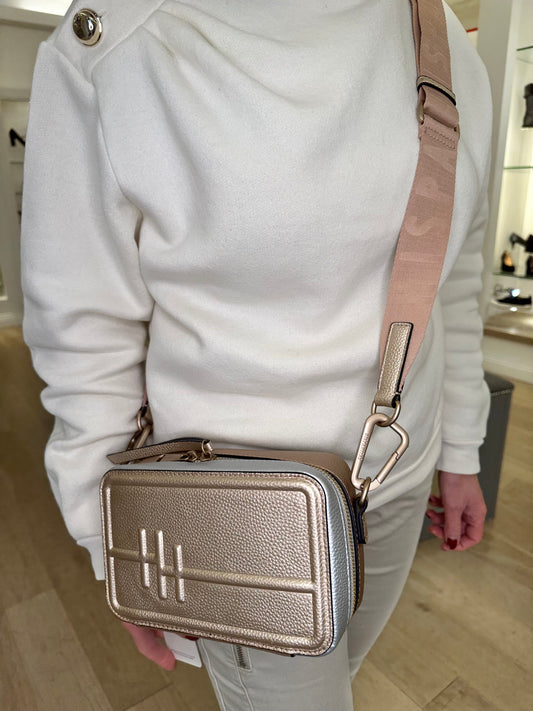 Hispanitas - Metallic Crossover Bag