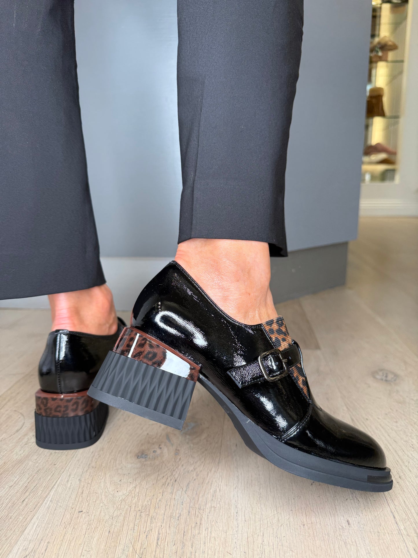 Loretta Vitale - Black Patent Block Heel Brogue Wit Leopard Print Trim