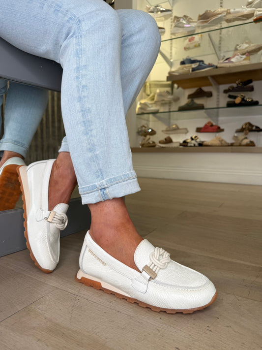 Hispanitas -Off White Leather Moccasin