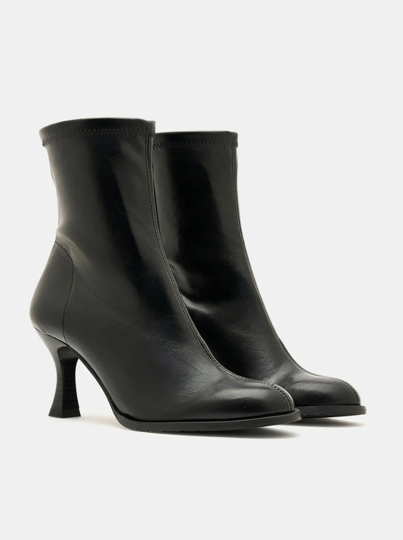 Miss Elastic - Black Round Toe Stretch Leather Pull On Boot