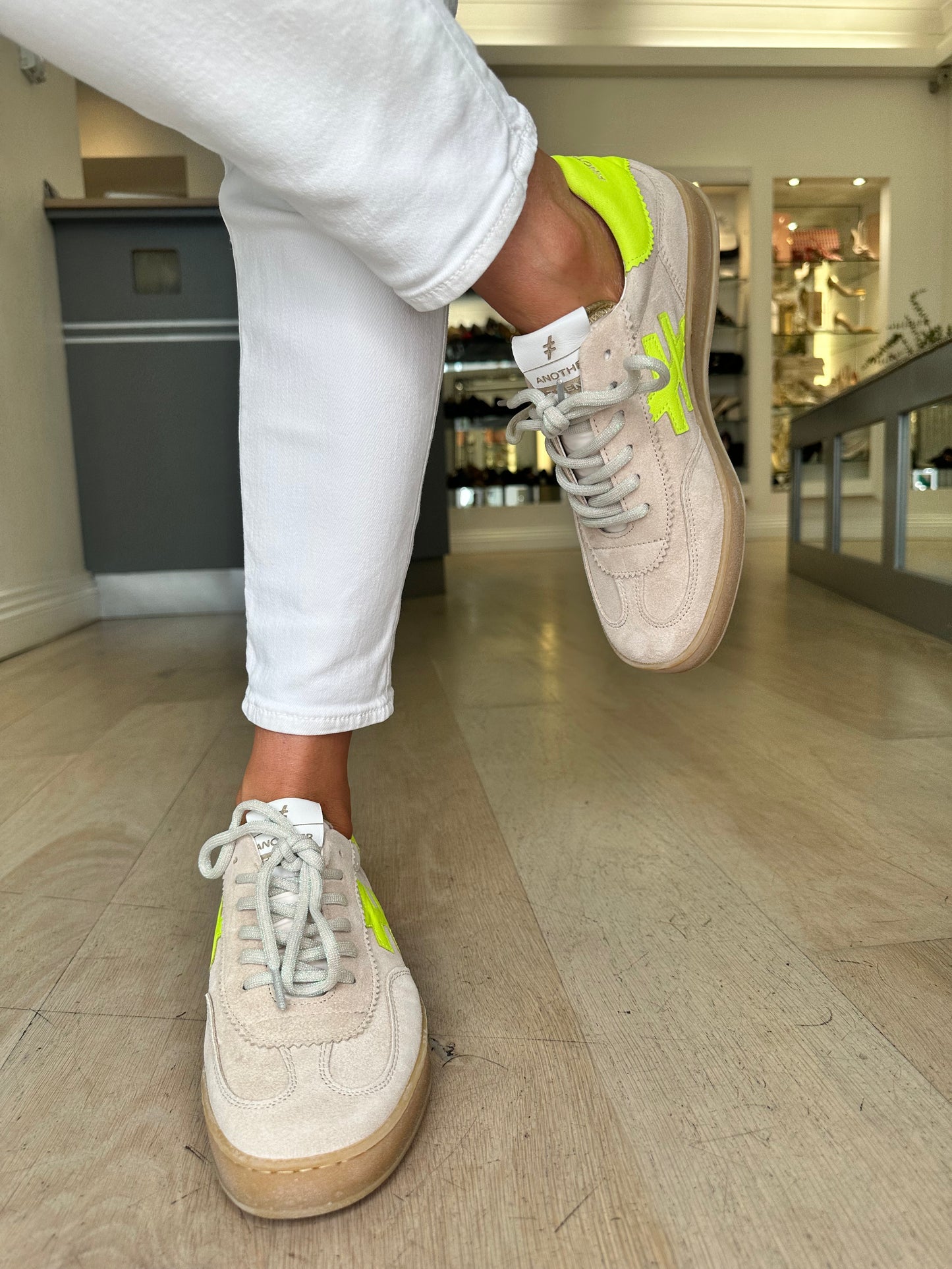 Another Trend - Soft Beige Suede Trainer With Neon Yellow Trim