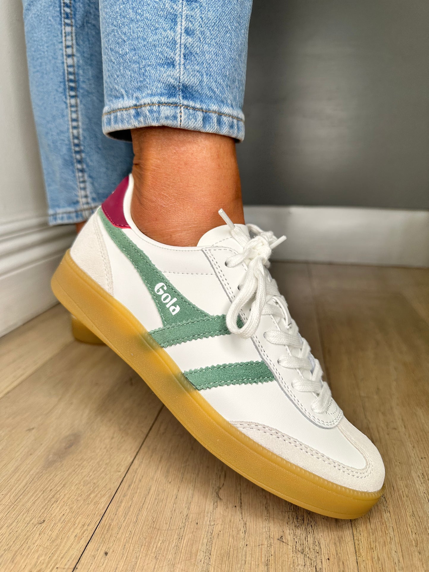 Gola - Viper White Trainer With A Green & Cerise Trim