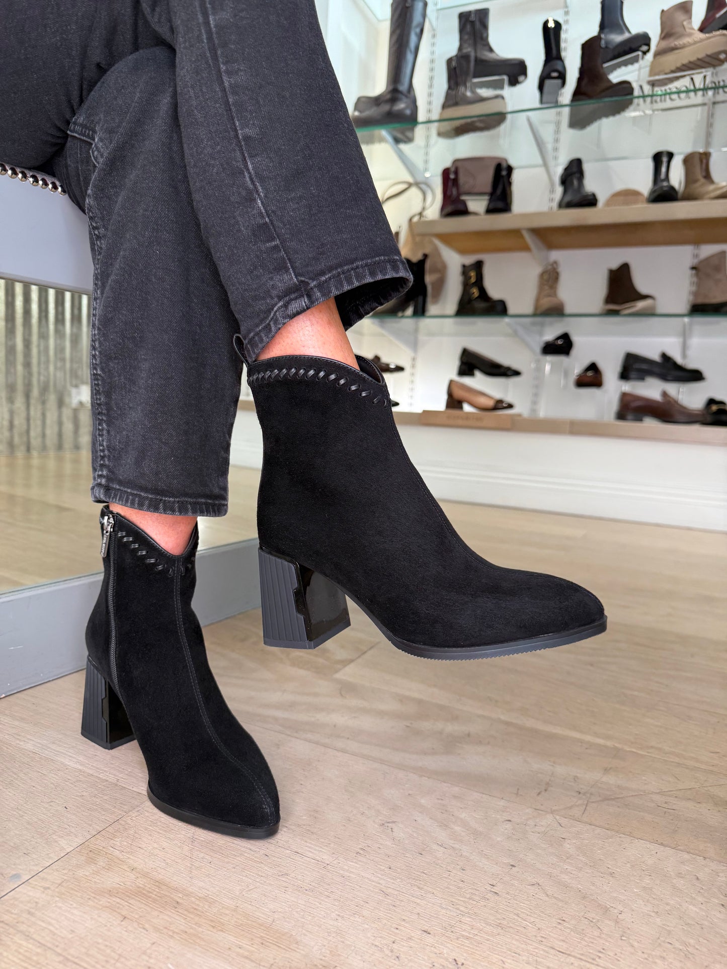 Loretta Vitale - Black Suede Western Style Block Heel Boot