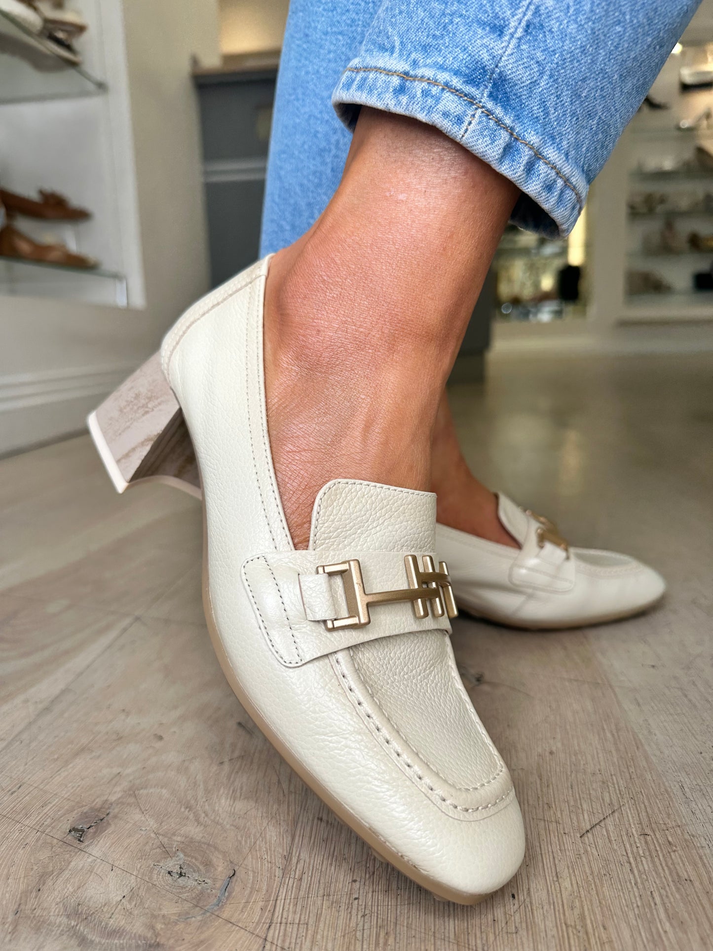 Hispanitas - Rich Cream Leather Loafer With Medium Heel