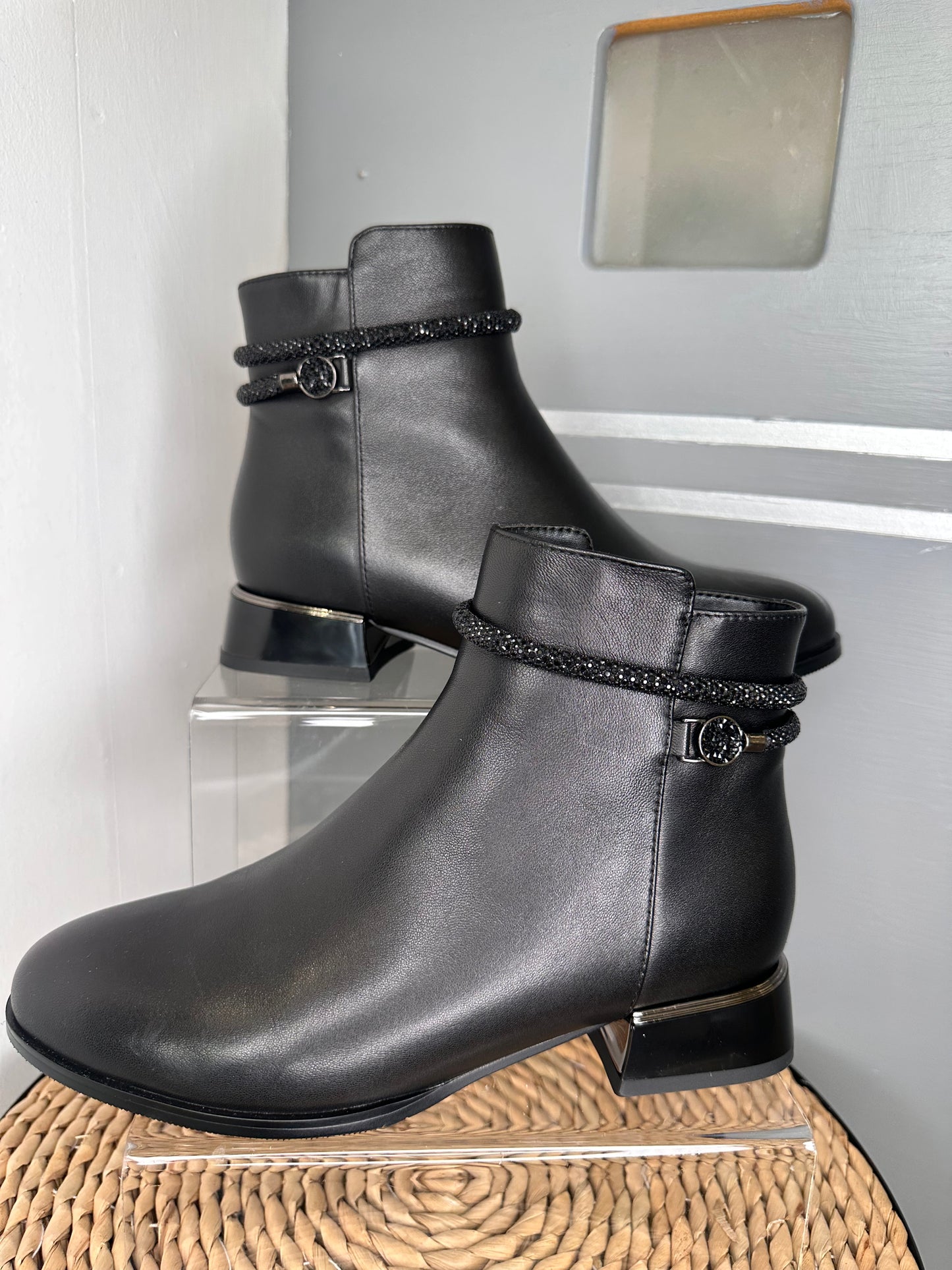 Loretta Vitale - Black Leather Chelsea Style Boot With Sparkly Rope Trim