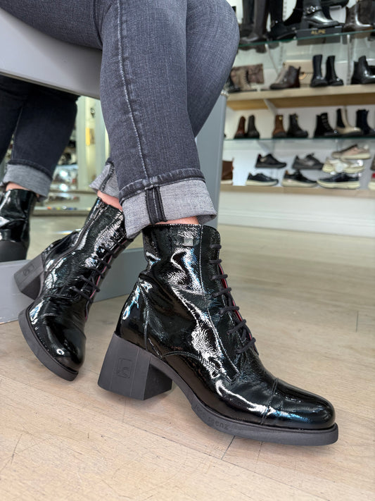 Jose Saenz - Black Flexy Patent Leather Lace Up Boot With Block Heel & Side Zip