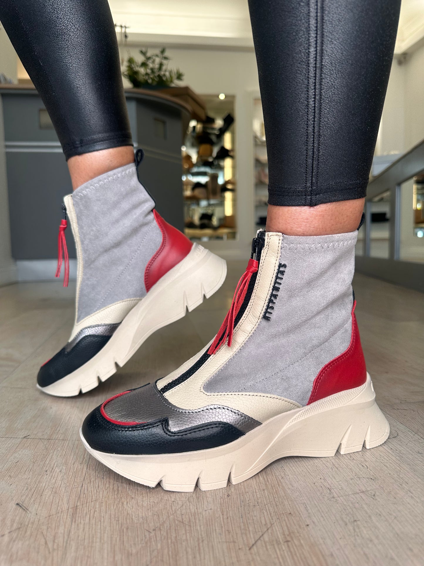 Hispanitas - Grey Suede Mix Sporty Boot With Red Trim