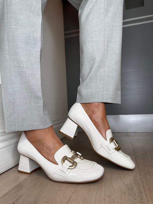 Lodi (Love) - Flexy White Patent Square Toe Shoe With Block Heel & Gold Chain Trim