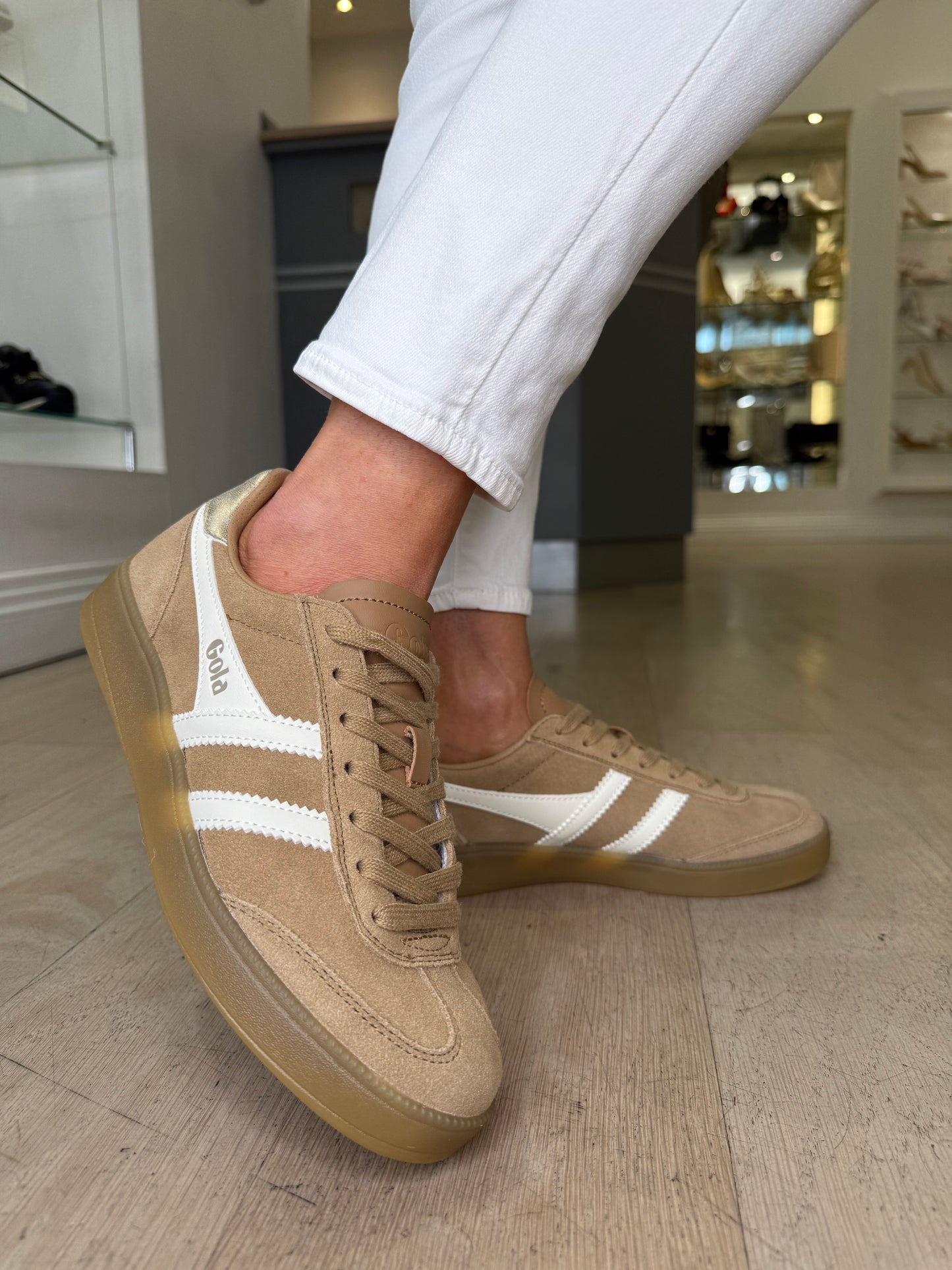 Gola - Viper Light Caramel Suede Trainer With White Leather & Gold Trim