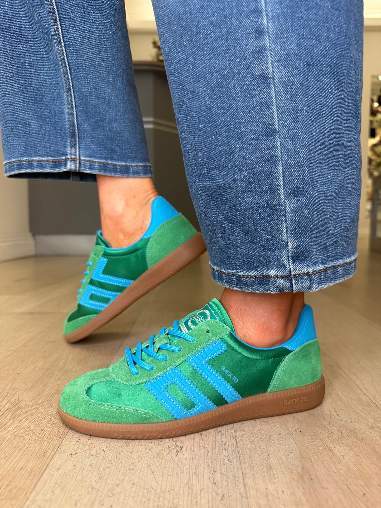 Back 70 - Vibrant Green/Blue Trim Trainer