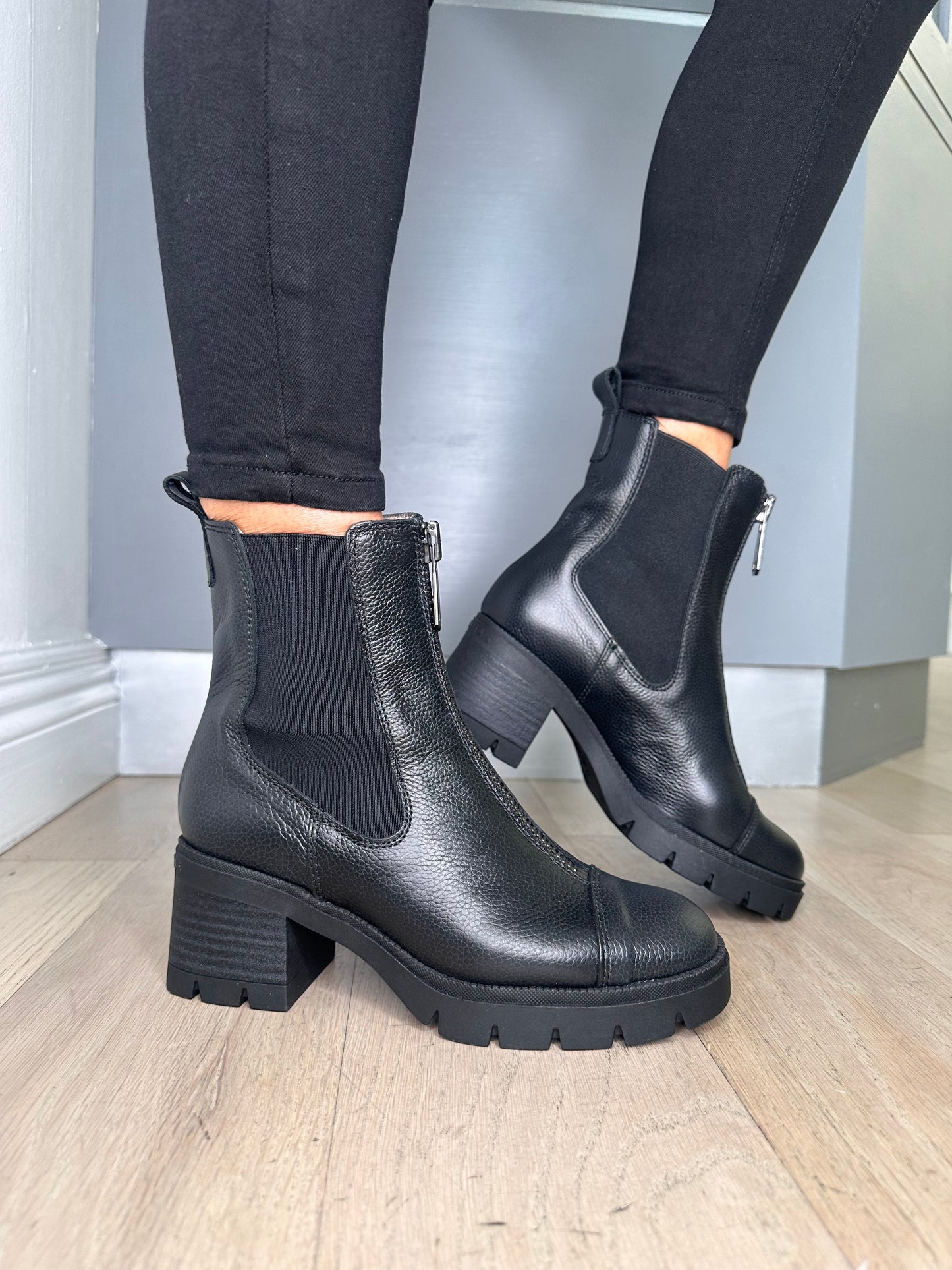 Hispanitas - Black Nappa Leather Block Heel Boot With Front Zip