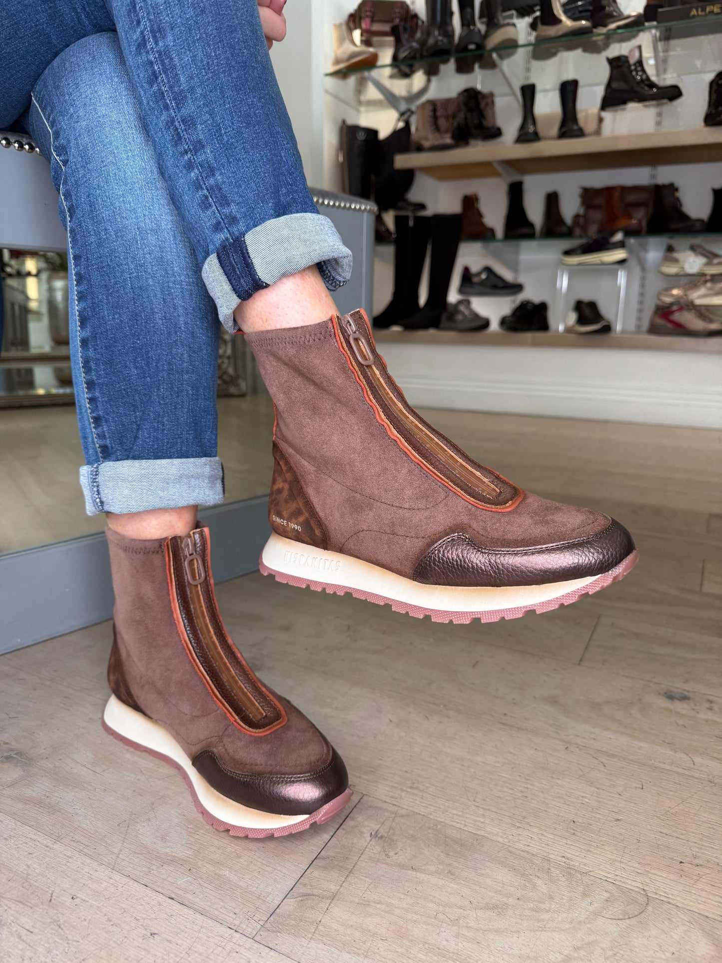 Hispanitas - Sporty Brown Zip Up Boot With Leopard Print Trim