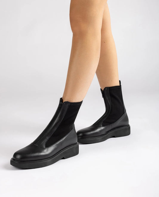 Unisa -  Black Leather Boot With Fabric IInset