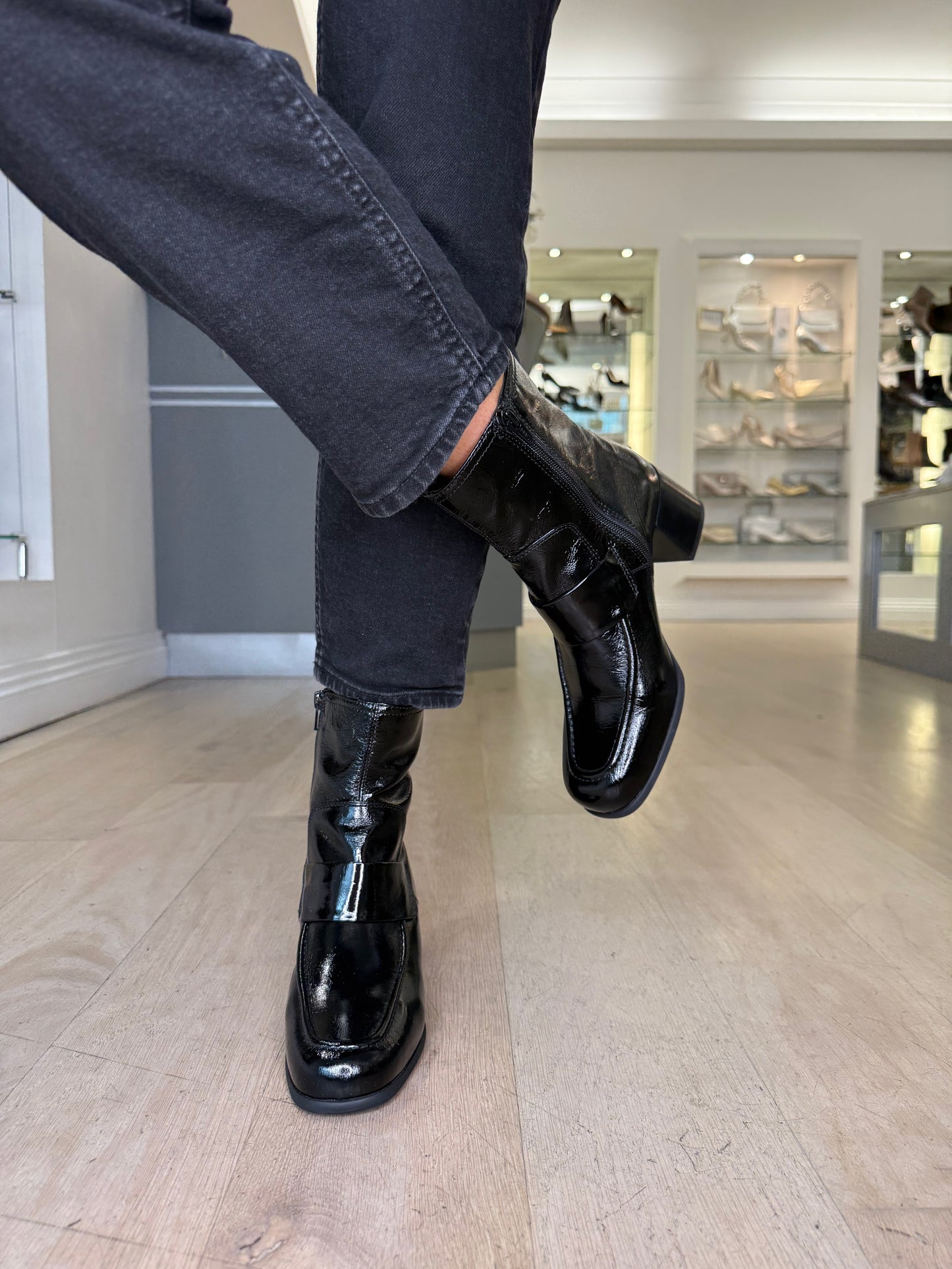 Unisa -Black Flexy Patent Leather Square Toe Block Heel Boot