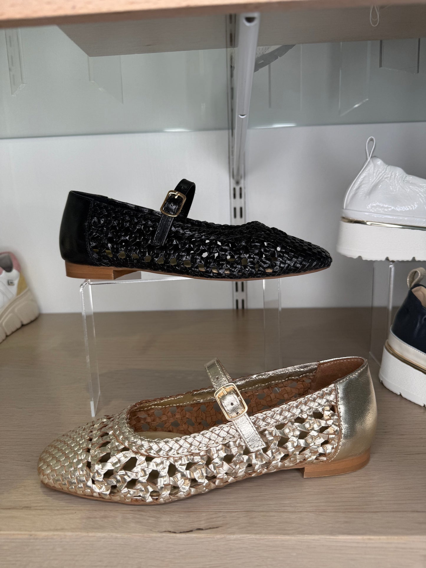 Repo - Black Leather Weave Mary Jane Style Pomp