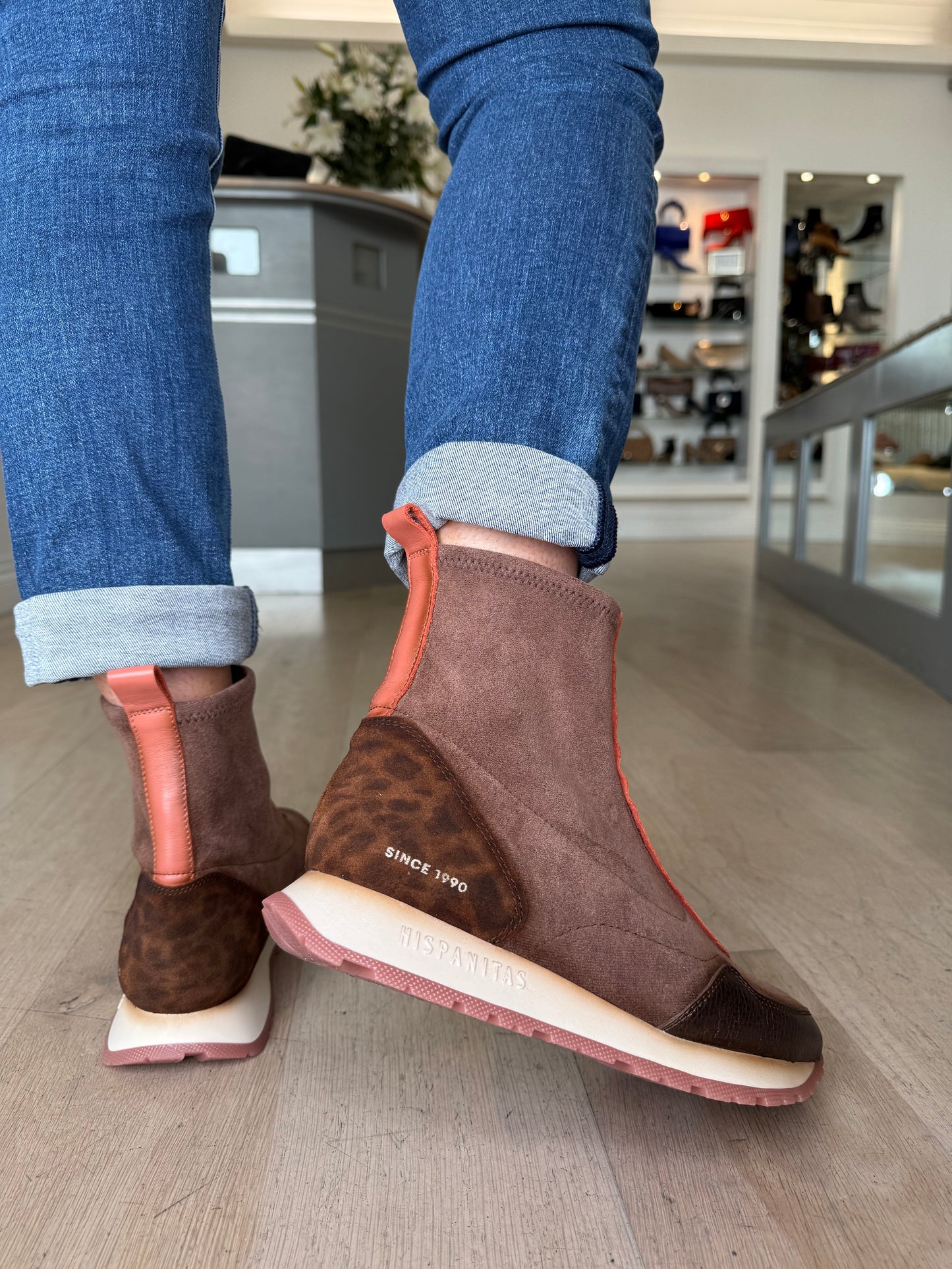 Hispanitas - Sporty Brown Zip Up Boot With Leopard Print Trim