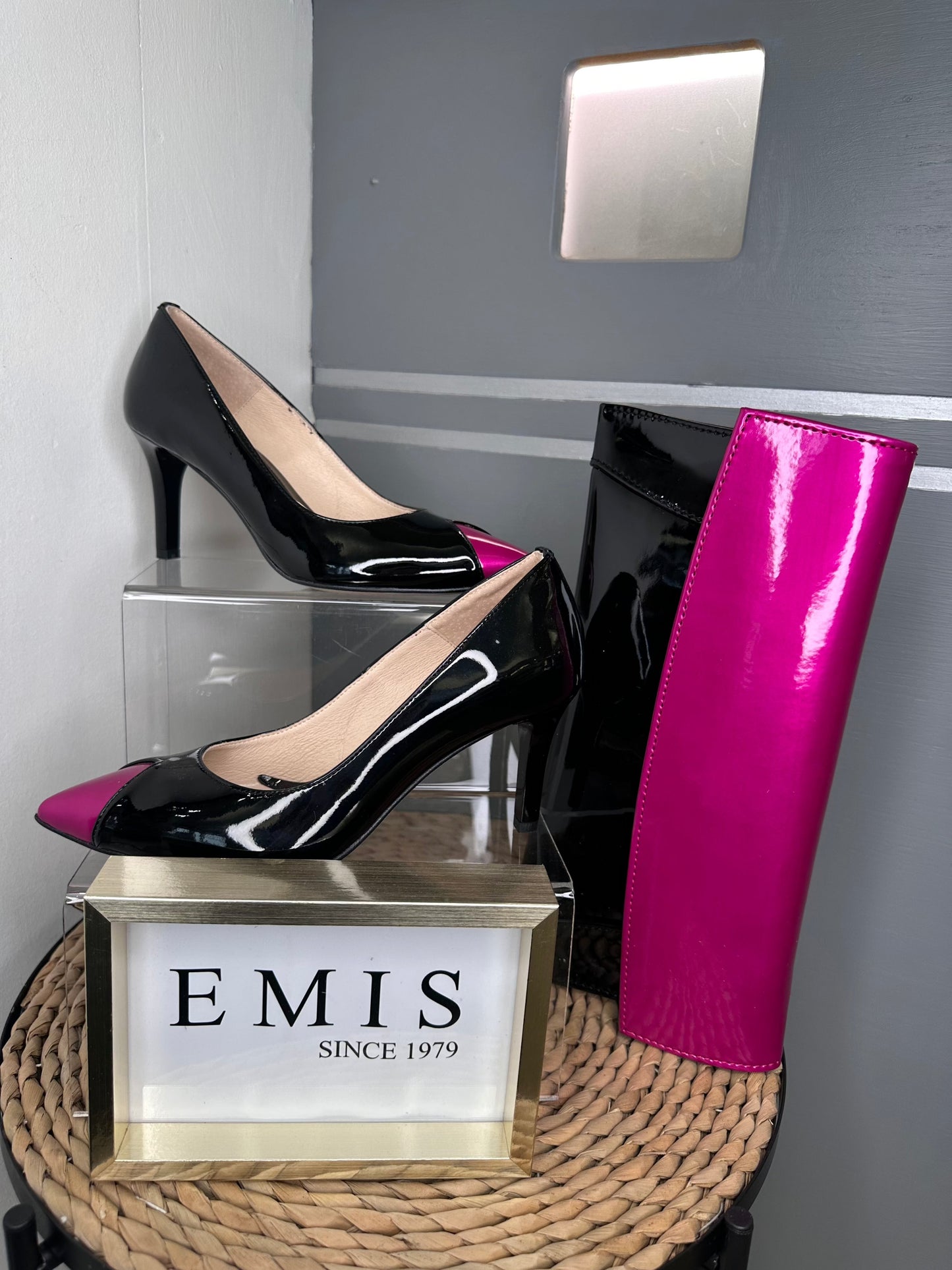 Emis - Black Patent Mid Heel Court Shoe With Hot Pink Toe