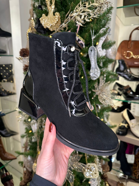 Loretta Vitale - Black Block Heel Suede & Patent Trim Boot